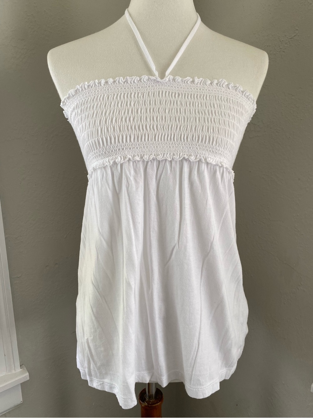 Vtg Y2K Halter Neck Smocked Bodice White Babydoll Tube Top Coastal Summer Boho M